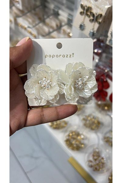 Finery by Nerrs White color flower earrings