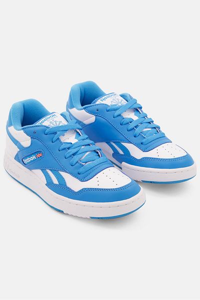 Reebok Kids Boy BB 4000 MU Lace Up Basketball Shoes, Light Blue/ White
