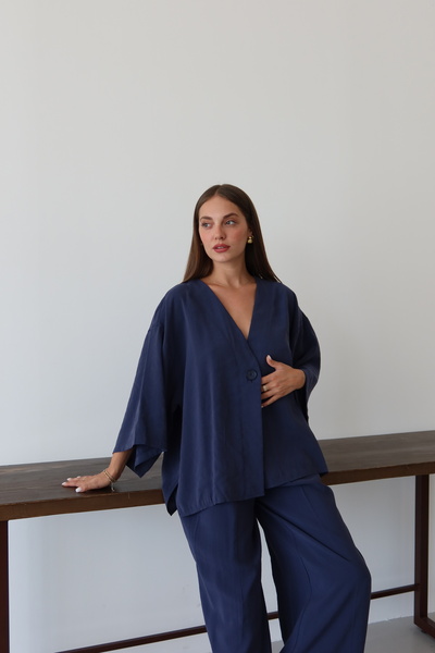 Laluvia Sötétkék, egygombos, részletesen kidolgozott modális öltöny - 51173