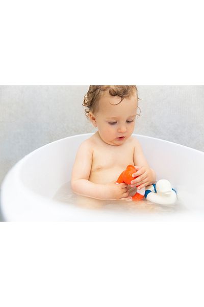 OLI&CAROL Rescue duck, red, bath and teething toy