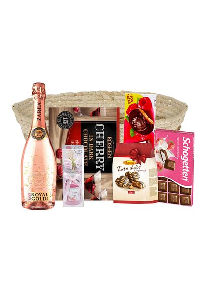 OEM Gift basket meant to impress, ZAREA ROYAL GOLD, ROSHEN chocolate biscuits and candies