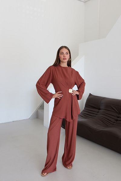Laluvia Set bluză și pantaloni cu broșă din aur țiglă - 8759