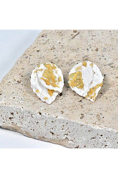 NARRU NARRU earrings, handmade, leaf, white and gold, Alessia 03