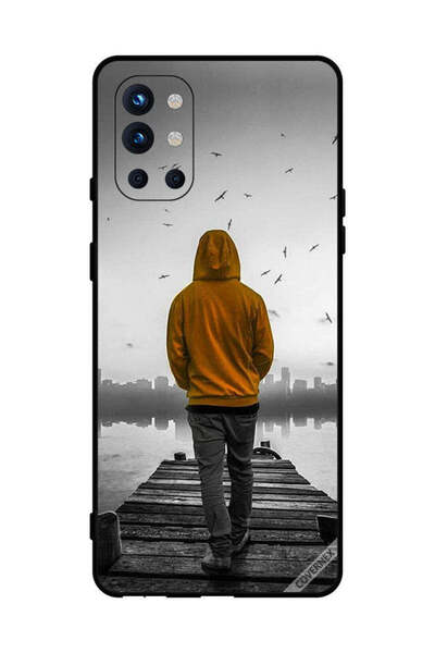 Covernex غطاء حماية لهاتف OnePlus 9R - فتى حزين يمشي