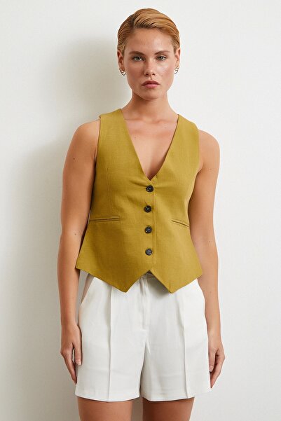 Never more Pleated Pocket Shorts Ecru