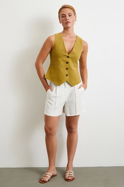 Never more Pleated Pocket Shorts Ecru