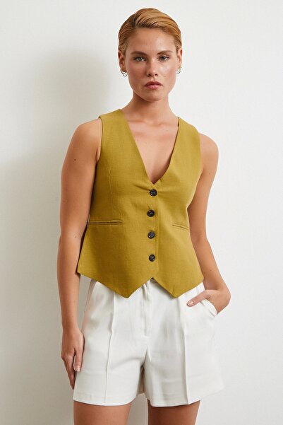 Never more Pleated Pocket Shorts Ecru