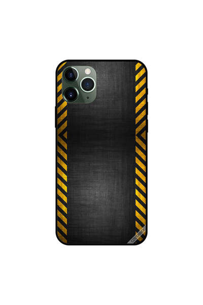 Covernex غطاء حماية لجهاز iPhone 11 Pro Max بنقشة خطوط الطرق الصفراء