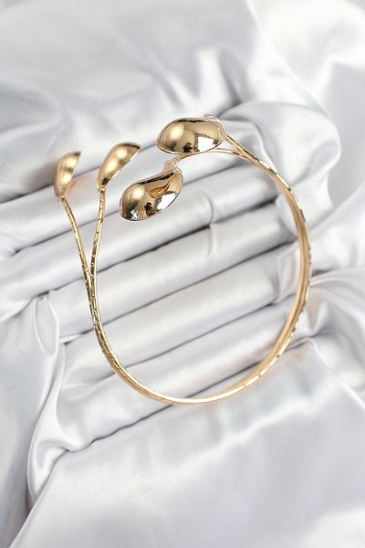 Clariss Brass Drop Model Gold Color Women's Pazu Bracelet