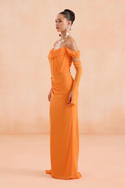 Carmen Turuncu Askılı Uzun Şifon Abiye Elbise