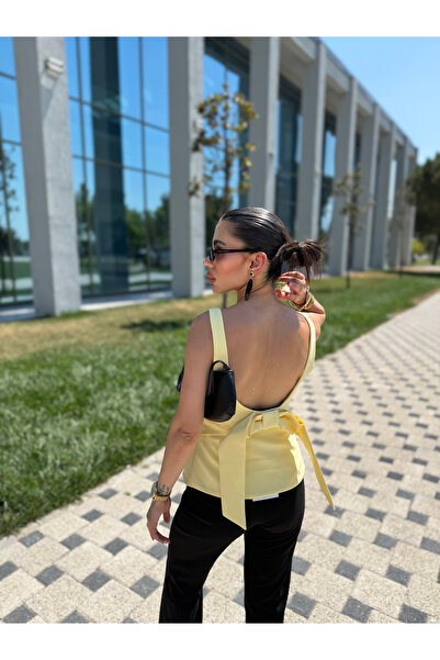 GÜLCİCİ FİYONK DETAYLI SARI BLUZ