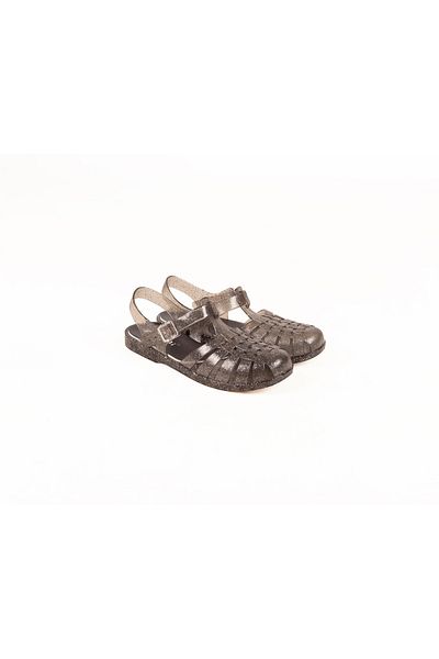 papushe shoes Ves Yazin Sandals Used Both in the Sea and Everyday