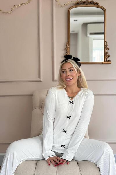 Pijamaevi Beyaz Delicato Örme Uzun Kol Kadın Pijama Takımı