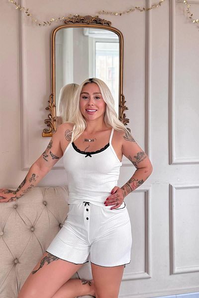 Pijamaevi White Chic Comfort Lace Trimmed Knitted Suspender Shorts Women's Pajama Set