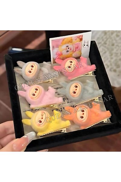 QUEEN AKSESUAR New Trend 3D Furry Labubu Toy Figured Collet Buckle Light Blue