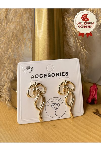 La Clarte Women's Gold Gold Color Ribbon Model Earrings – Sparkling and Romantic Design