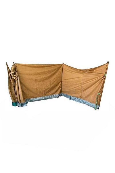 Generic A curtain suitable for trips and camping
