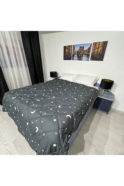 Coneltex Quilted winter duvet "Moon and Stars" Coneltex, 200x210 cm, dark gray, fiber filling, 350 g/sqm