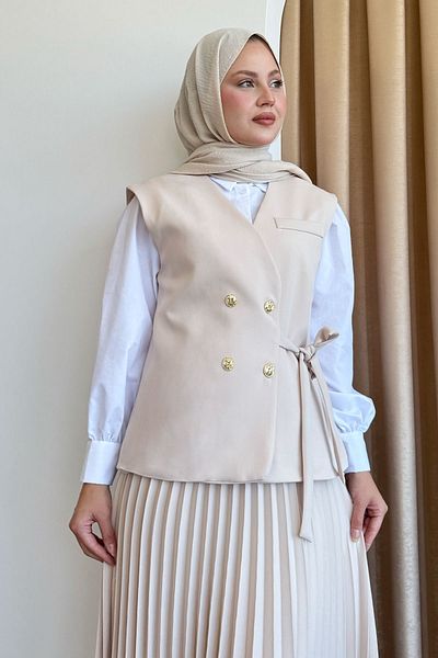 InStyle Beige Suit with Vest and Tie and Pleated Skirt