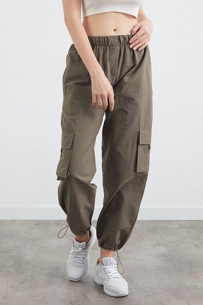Fulla Moda Cargo Pants with Cargo Pockets and Leg Stoppers