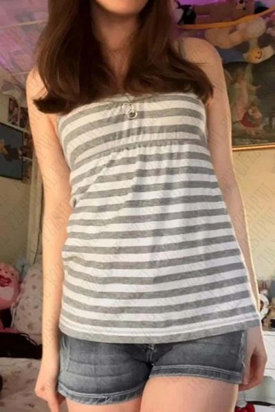 Karakedi Gray White Striped Loose Cut Y2K Strap Crop