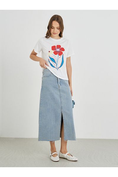 Styli Graphic Print Round Neck T-Shirt