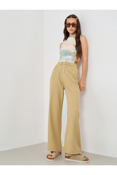 Styli Printed Sleeveless Gathered Detail Top