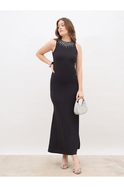 Styli Embellished Round Neck A-Line Maxi Dress