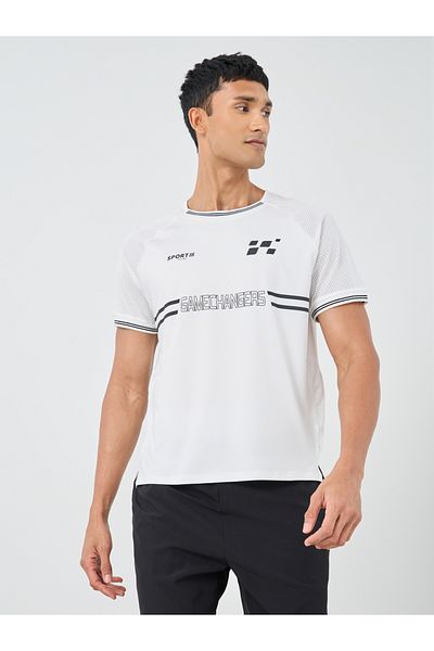 Styli Minimal Print Super Stretch Raglan Sleeves Regular Fit T-Shirt
