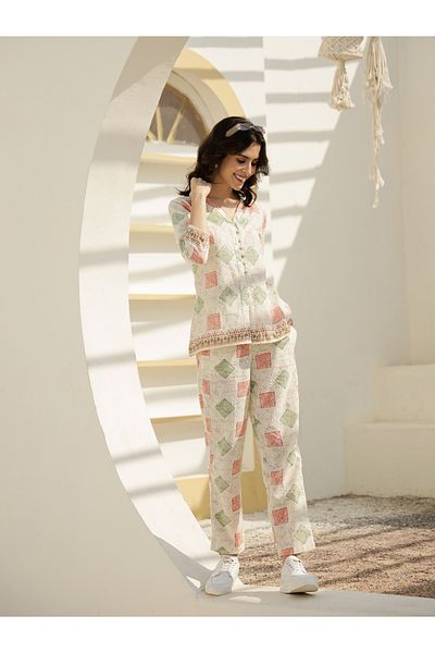 Sanskrutihomes By Styli Printed Pure Cotton Top with Trousers Co-Ords