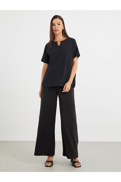 Styli Keyhole Neckline Short Sleeve Blouse