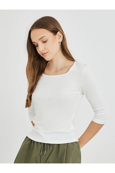 Styli Solid Round Neck Ribbed T-Shirt