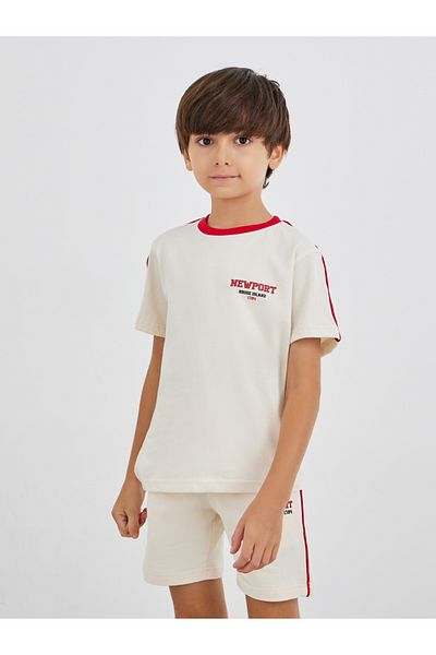 Styli Slogan Print T-Shirt and Shorts Set