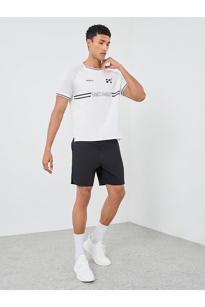 Styli Minimal Print Super Stretch Raglan Sleeves Regular Fit T-Shirt