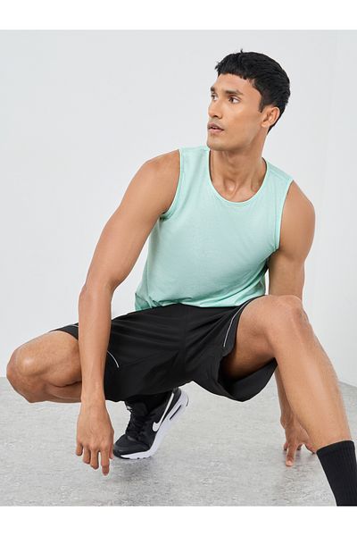 Styli Back Print Super Stretch Curved Hem Drop Armhole Tank