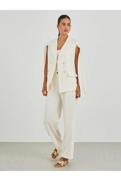 Styli Regular Fit Double Breasted Cape Sleeve Blazer