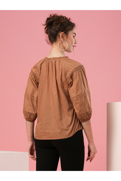 Globus By Styli Textured Dobby Tie-Up Neck Lace Insert Top