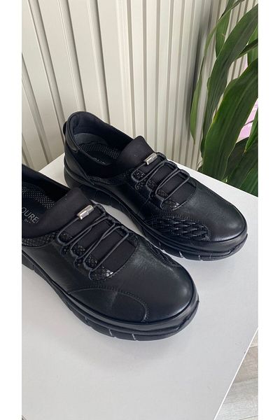 Hermones Foster Women's Black Orthopedic Rubber Laced Lightweight Shoes