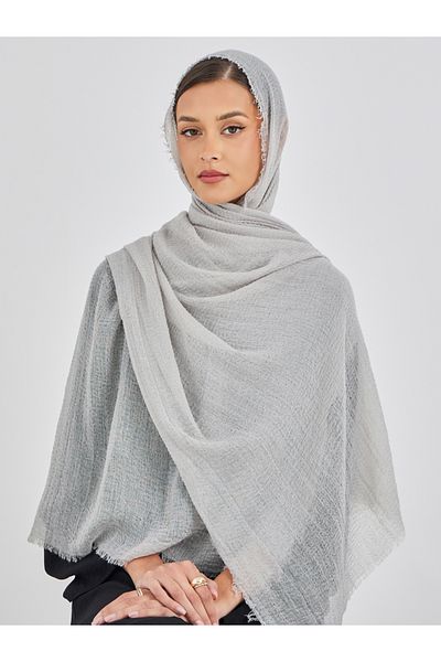 Styli Women Grey Solid Crinkled Scarf