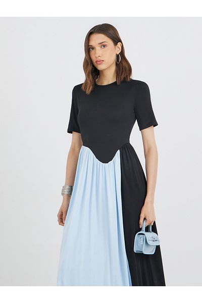 Styli Color Block Short Sleeve Round Neck Maxi Dress