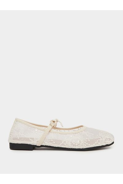 Styli Lace Slip-On Flat Ballerina