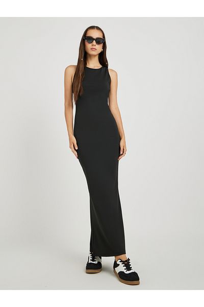 Styli Solid Sleeveless Bodycon Maxi Dress