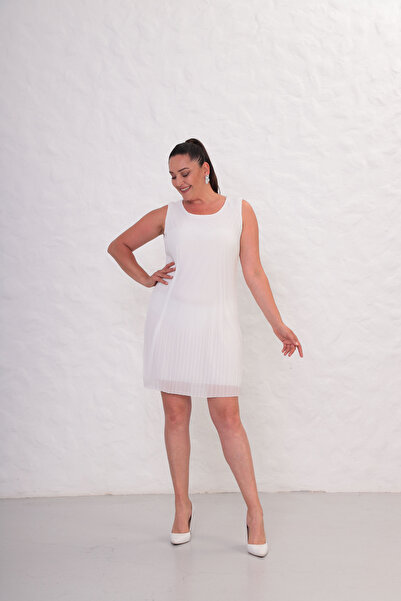 Shahiqa Büyük Beden Kolsuz Piliseli Şifon Elbise