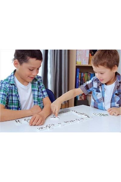 Merchant Ambassador Classic Games - Dominoes (basic)