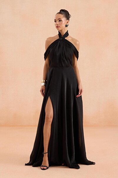 Carmen Siyah Sırt Dekolteli Yırtmaçlı Şifon Abiye Elbise