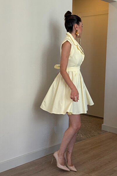 ROUPAS Sarı Düğmeli Bel Detaylı Mini Elbise