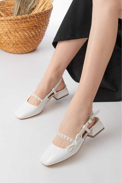 Hanımsoller White Patent Leather Women's Maste Pearl Short Heeled Shoes