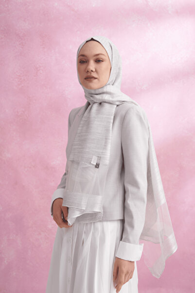 ARMANDA Silk Blended Vintage Shawl - Silver