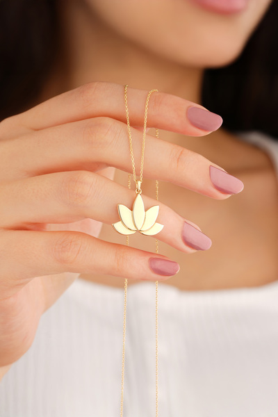 madissongold 14 Ayar Altın Minimalist Lotus Çiçeği Kolye
