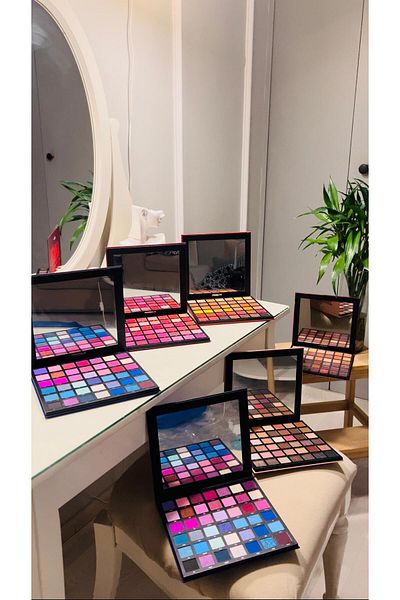 LOVEME BEAUTY The strongest offer, all eyeshadow colors, 6 palettes, 252 different and distinctive colors